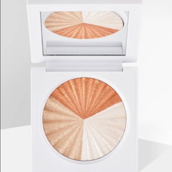 OFRA Nikkietutorials Highlighter in Everglow